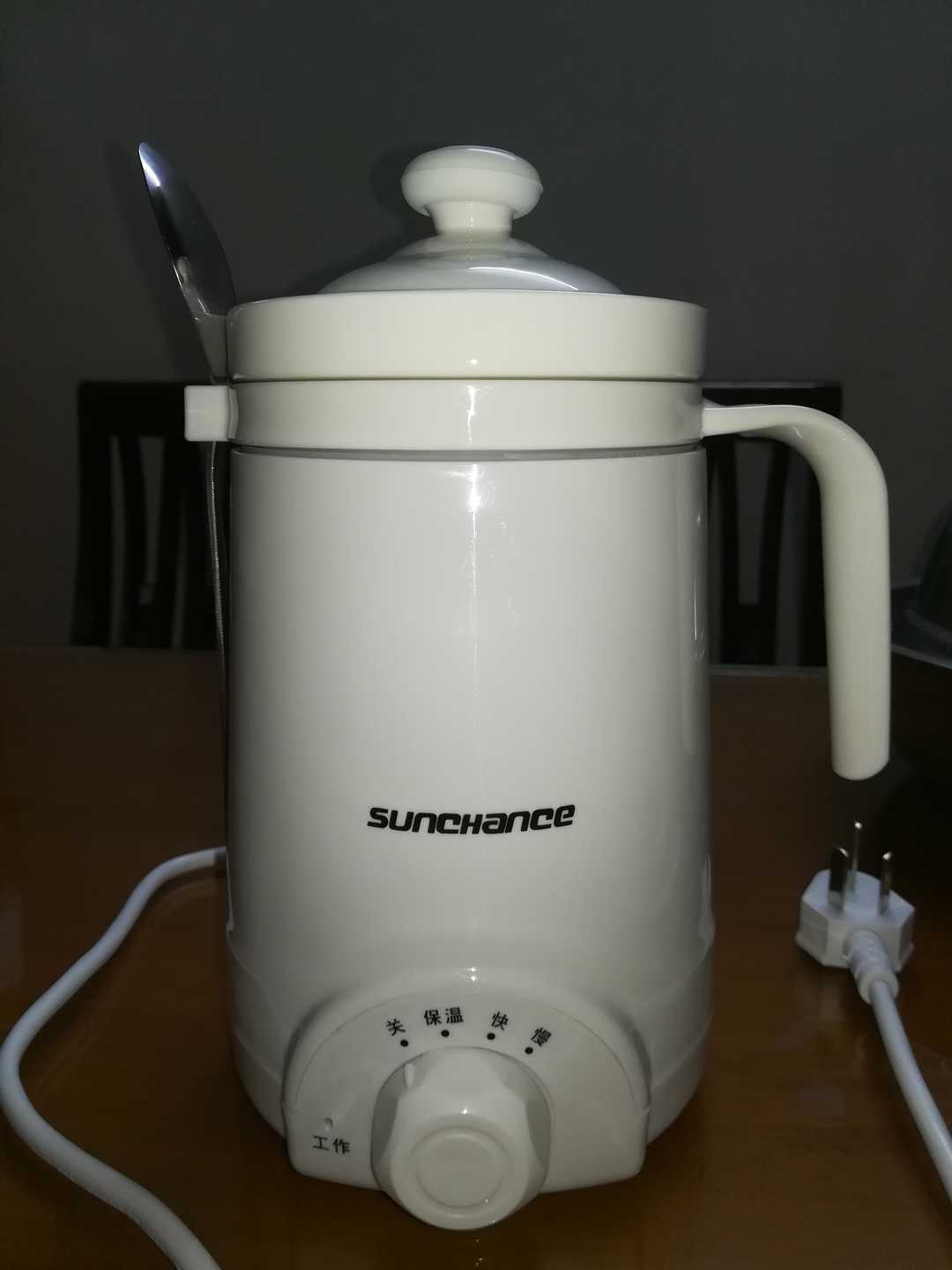 2019-05-09，用养生杯煮了黑枣水